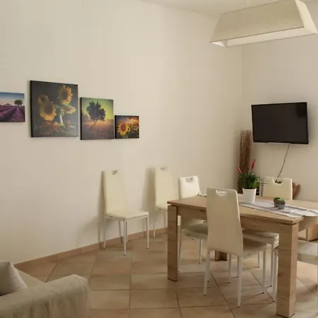 Ohana: Casa Nel Centro Di Hébergement de vacances *